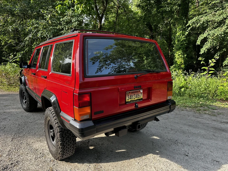 1995 Jeep XJ Cherokee - Image 19 of 31