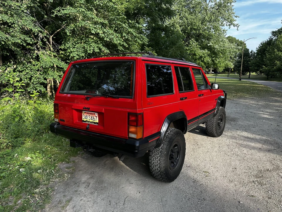 1995 Jeep XJ Cherokee - Image 14 of 31