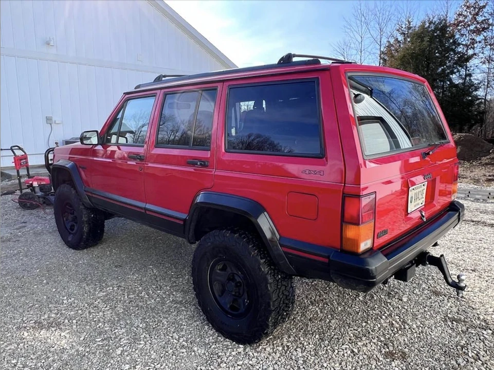 1995 Jeep XJ Cherokee - Image 20 of 31