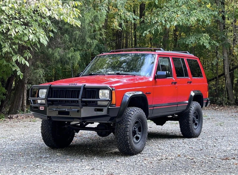 1995 Jeep XJ Cherokee - Image 2 of 31