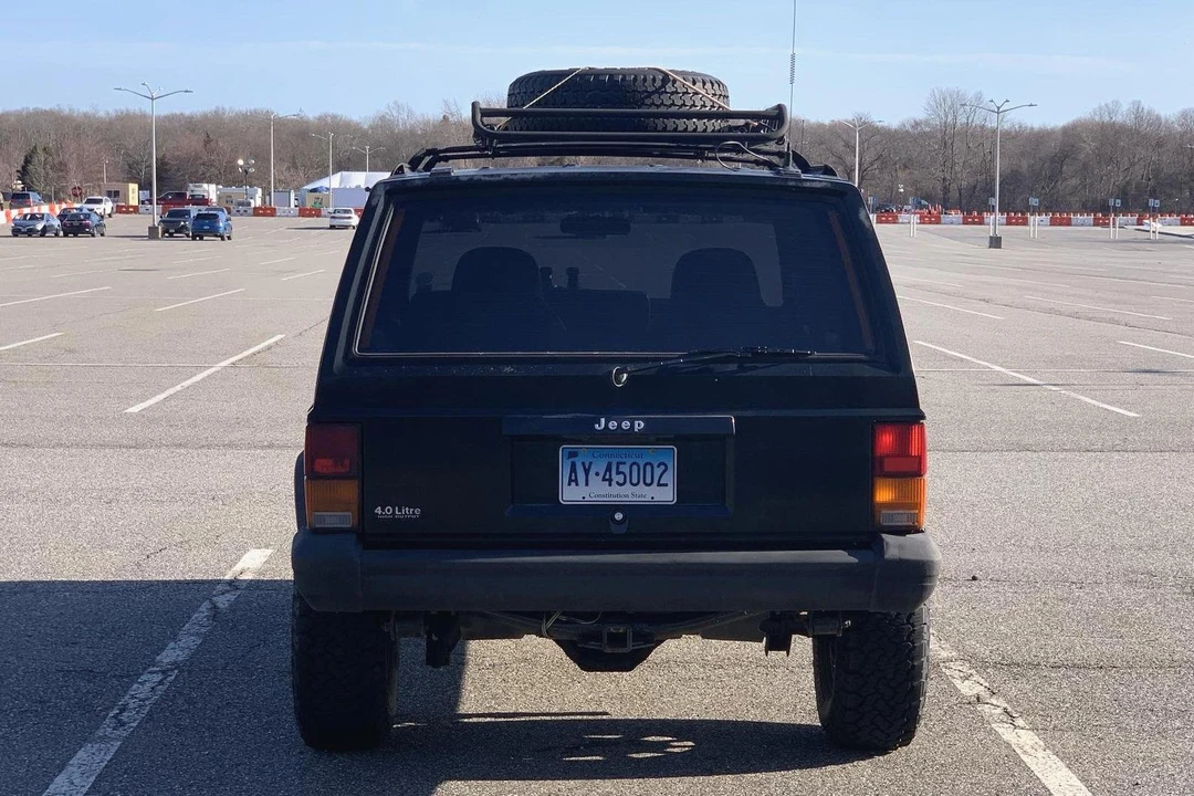 1995 Jeep XJ Cherokee - Image 4 of 8