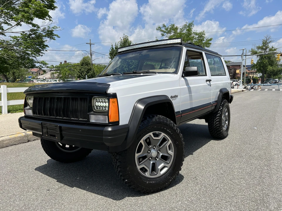 1995 Jeep XJ Cherokee - Image 9 of 31