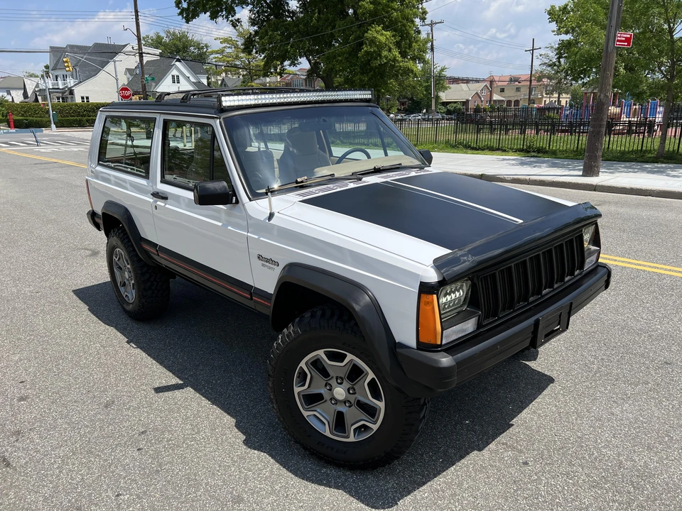 1995 Jeep XJ Cherokee - Image 20 of 31