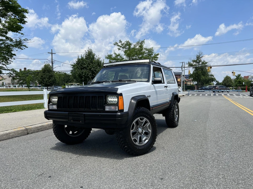 1995 Jeep XJ Cherokee - Image 7 of 31
