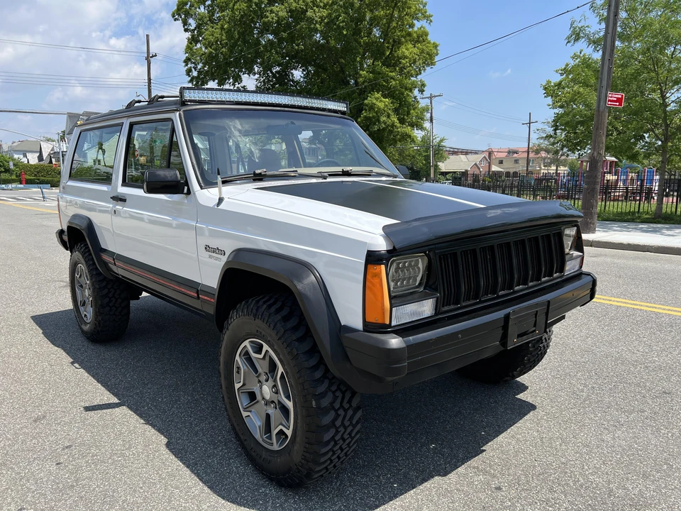 1995 Jeep XJ Cherokee - Image 22 of 31