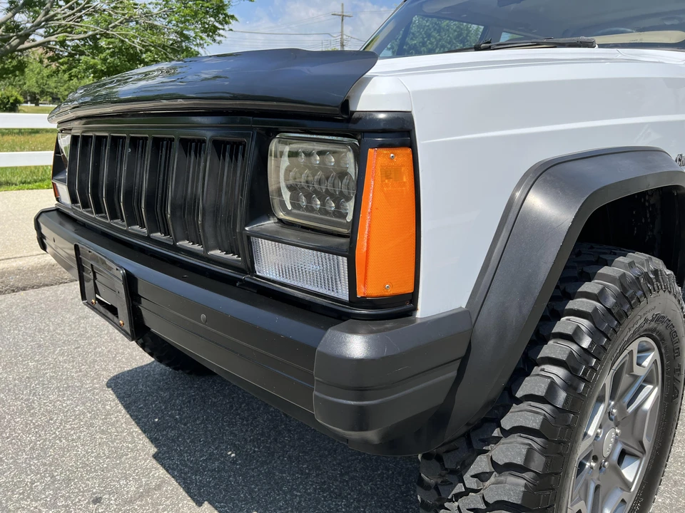 1995 Jeep XJ Cherokee - Image 27 of 31