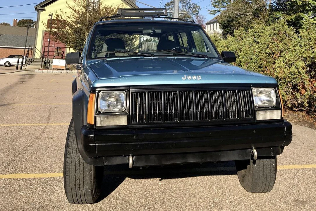 1995 Jeep XJ Cherokee - Image 2 of 31
