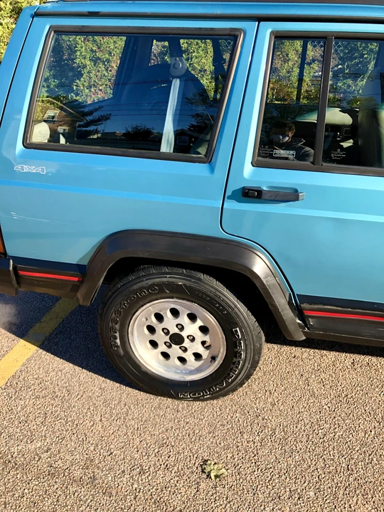 1995 Jeep XJ Cherokee - Image 28 of 31