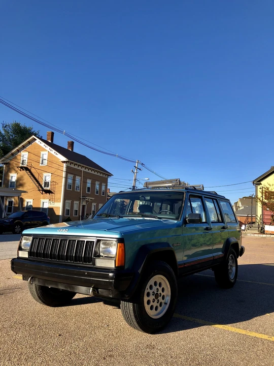 1995 Jeep XJ Cherokee - Image 8 of 31