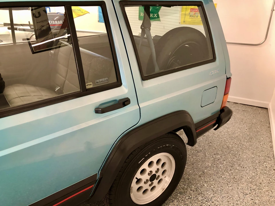 1995 Jeep XJ Cherokee - Image 29 of 31