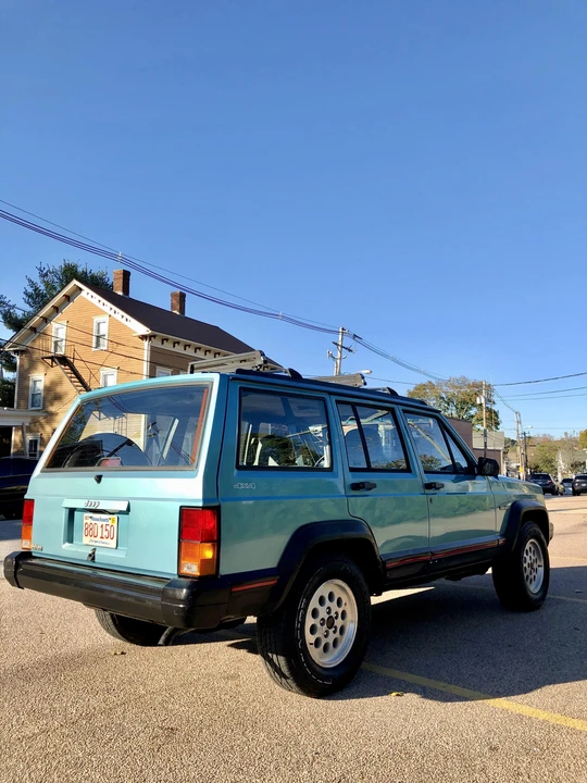 1995 Jeep XJ Cherokee - Image 15 of 31