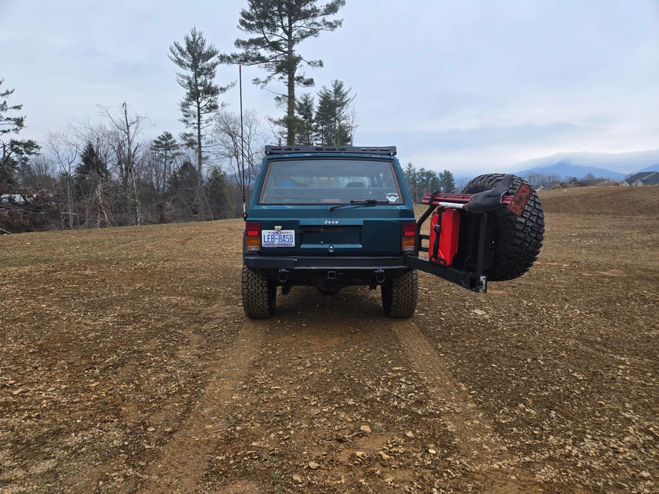 1995 Jeep XJ Cherokee - Image 8 of 31