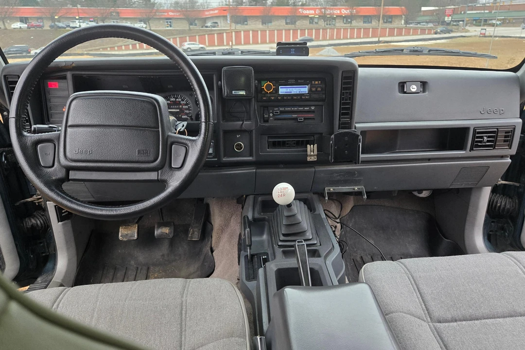 1995 Jeep XJ Cherokee - Image 31 of 31