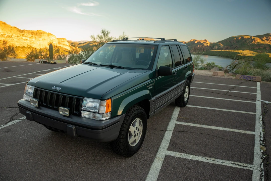 1995 Jeep XJ Cherokee - Image 4 of 31