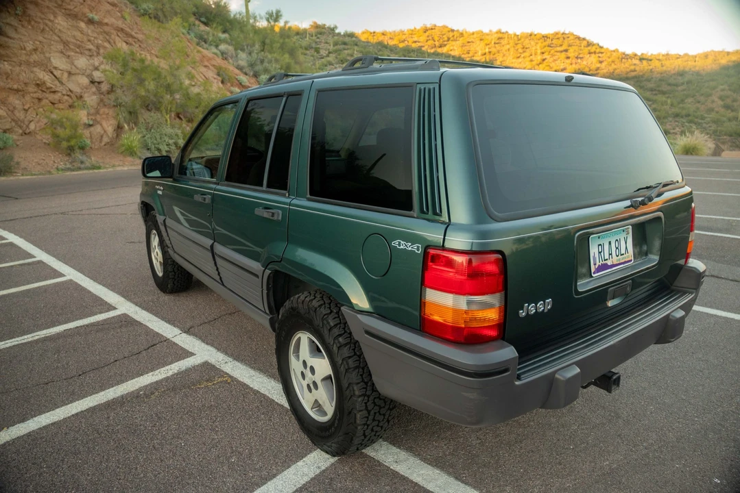 1995 Jeep XJ Cherokee - Image 11 of 31
