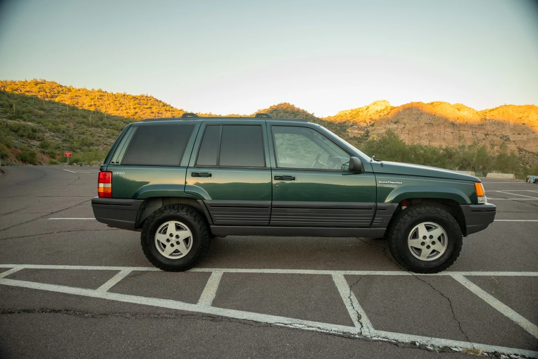 1995 Jeep XJ Cherokee - Image 20 of 31