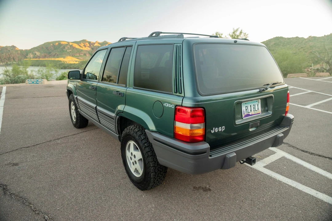 1995 Jeep XJ Cherokee - Image 12 of 31