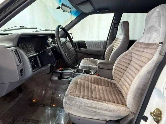 1995 Jeep ZJ Grand Cherokee - Image 8 of 31