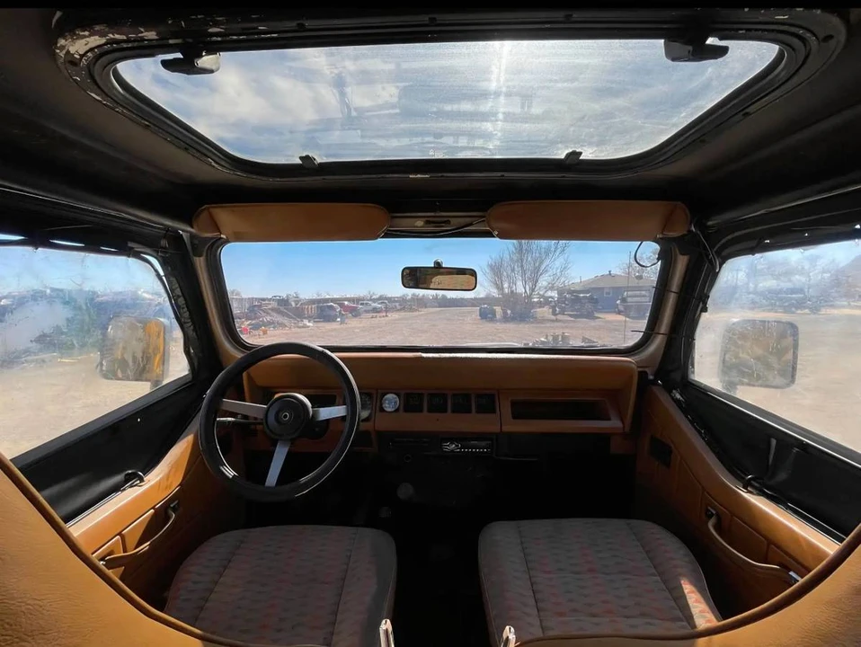 1995 Jeep YJ Wrangler - Image 7 of 10