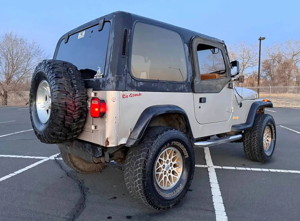 1995 Jeep YJ Wrangler - Image 5 of 10