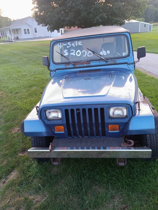 1995 Jeep YJ Wrangler - Image 2 of 3