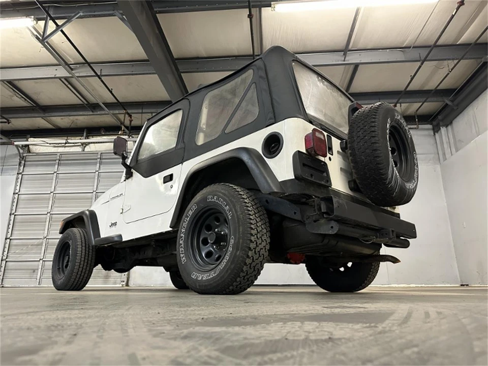 1995 Jeep YJ Wrangler - Image 6 of 31