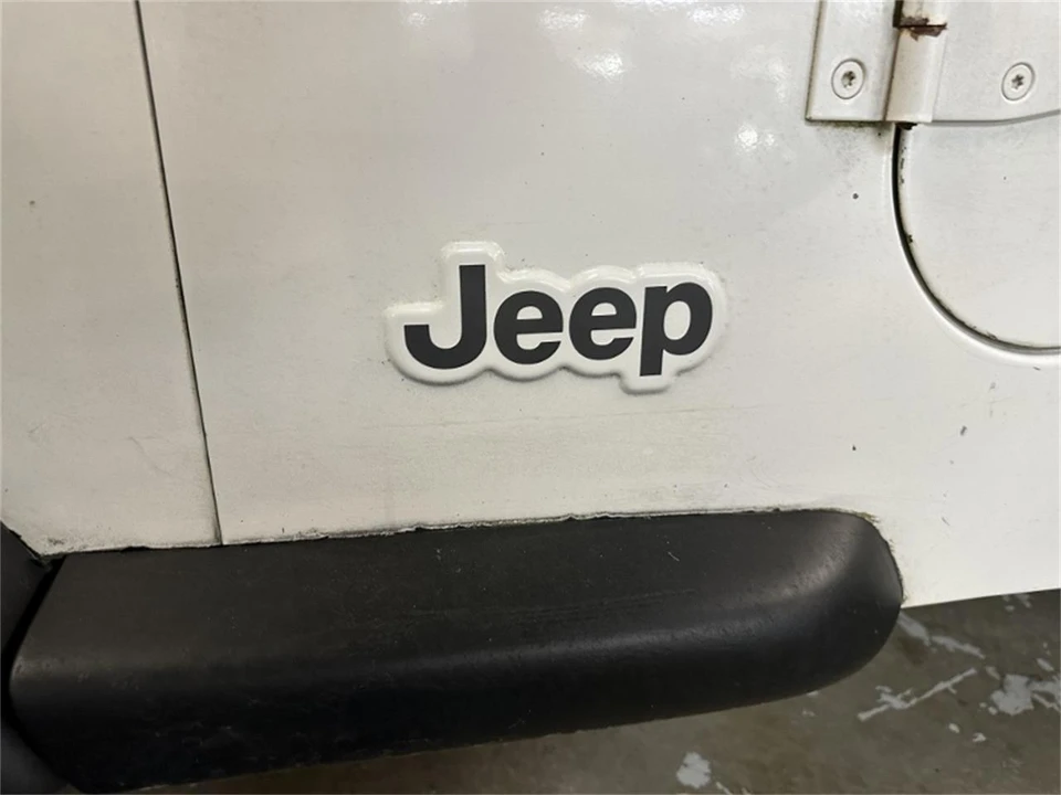 1995 Jeep YJ Wrangler - Image 10 of 31