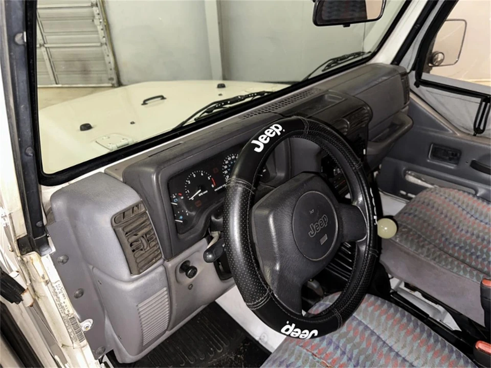 1995 Jeep YJ Wrangler - Image 18 of 31