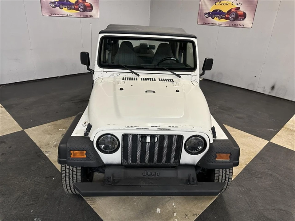 1995 Jeep YJ Wrangler - Image 24 of 31