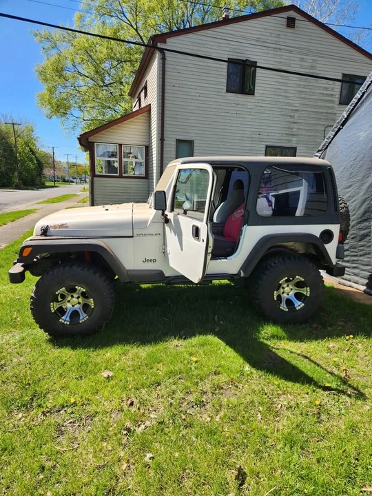 1995 Jeep YJ Wrangler - Image 4 of 9