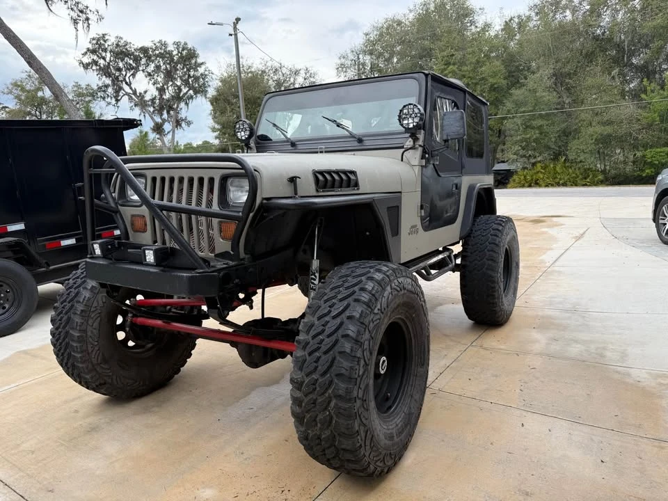1995 Jeep YJ Wrangler - Image 3 of 4