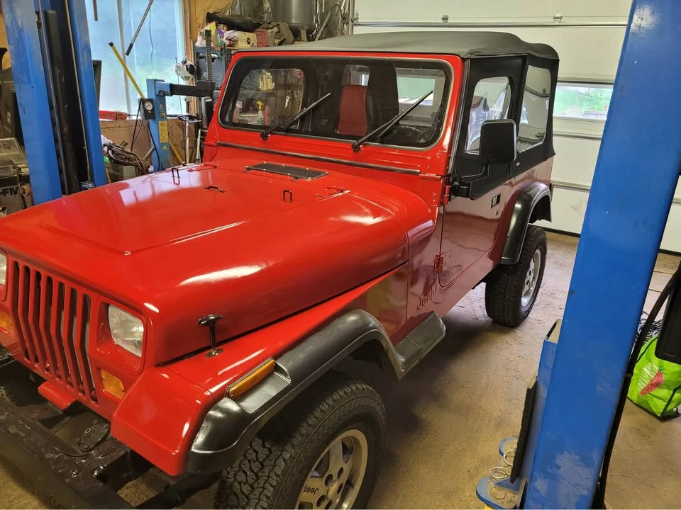 1995 Jeep YJ Wrangler - Image 5 of 15