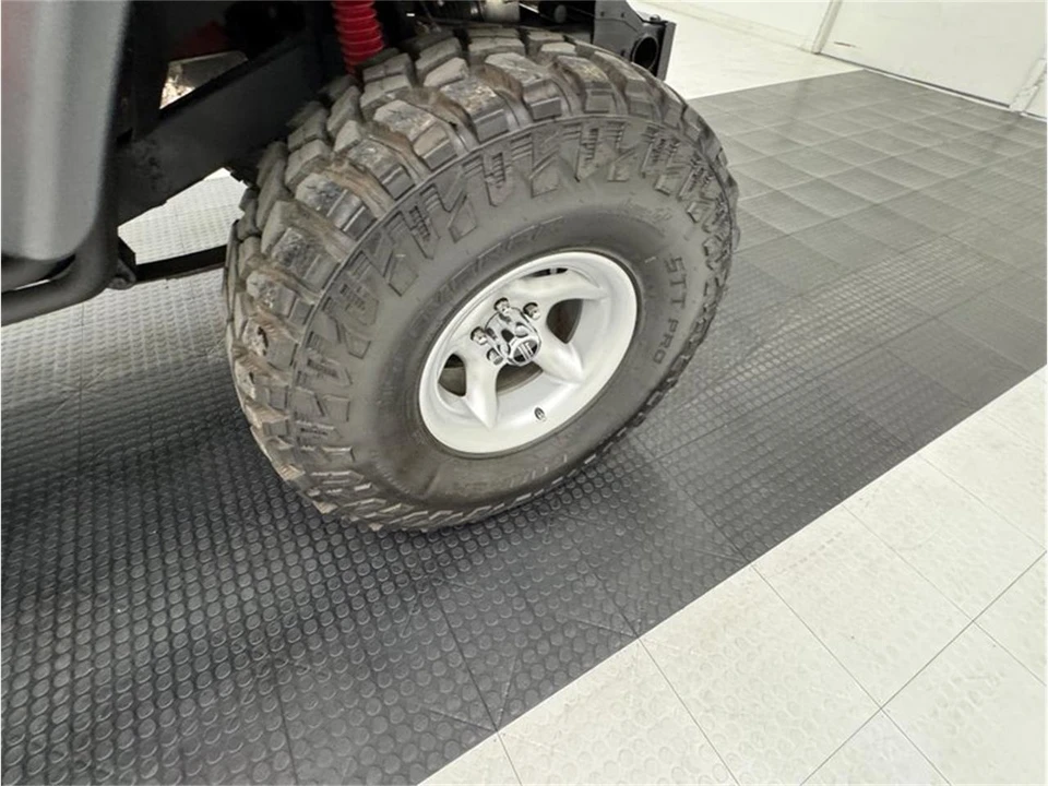 1995 Jeep YJ Wrangler - Image 22 of 31