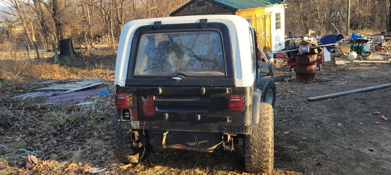1995 Jeep YJ Wrangler - Image 4 of 10