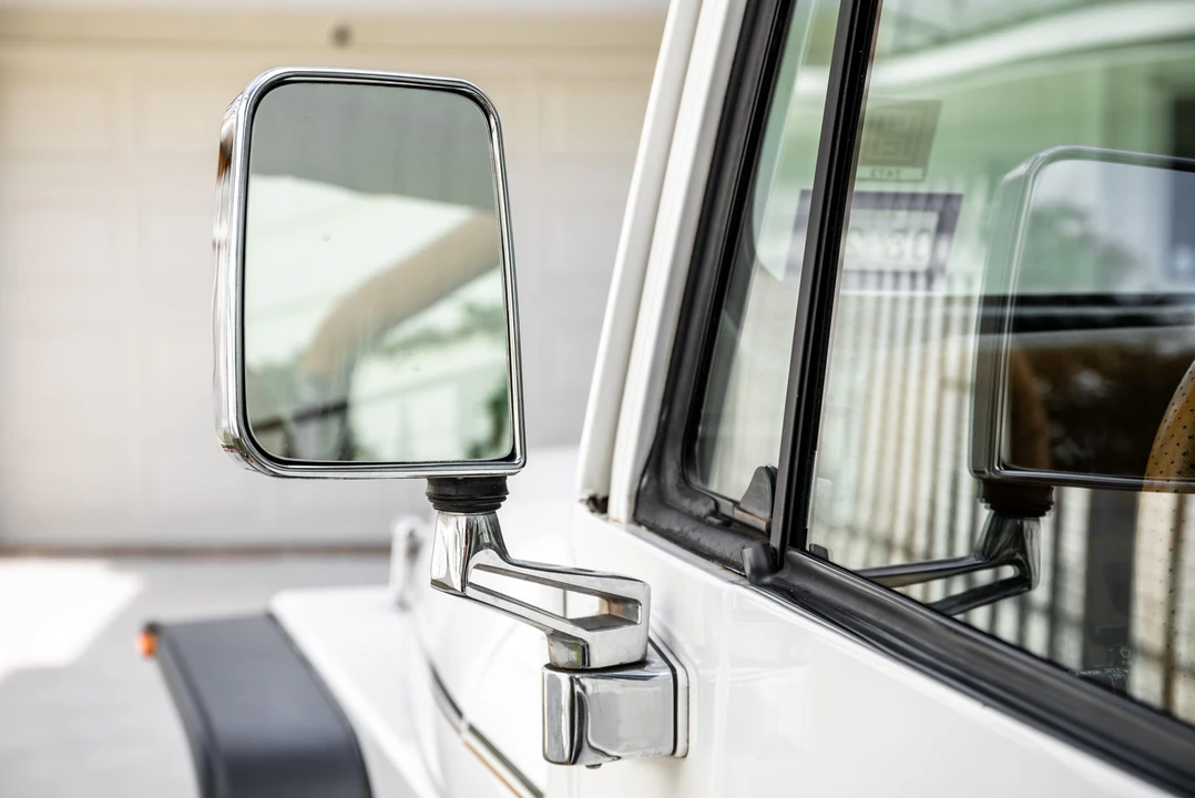 1995 Jeep YJ Wrangler - Image 24 of 31