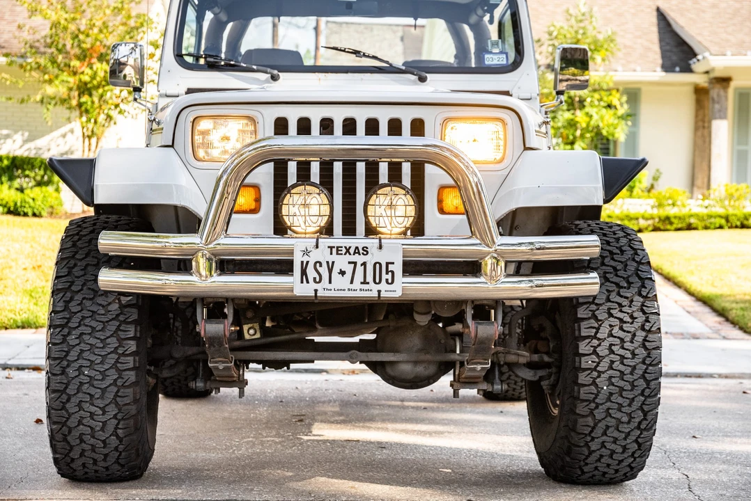 1995 Jeep YJ Wrangler - Image 28 of 31