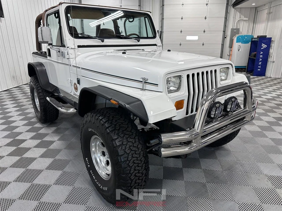 1995 Jeep YJ Wrangler - Image 5 of 31