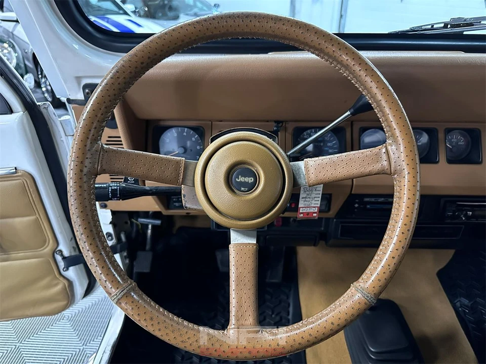 1995 Jeep YJ Wrangler - Image 25 of 31