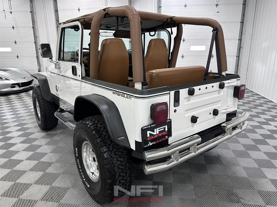 1995 Jeep YJ Wrangler - Image 10 of 31