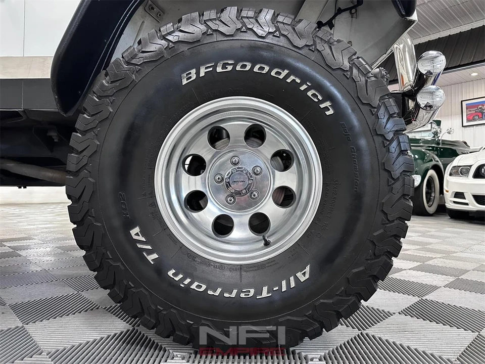 1995 Jeep YJ Wrangler - Image 16 of 31