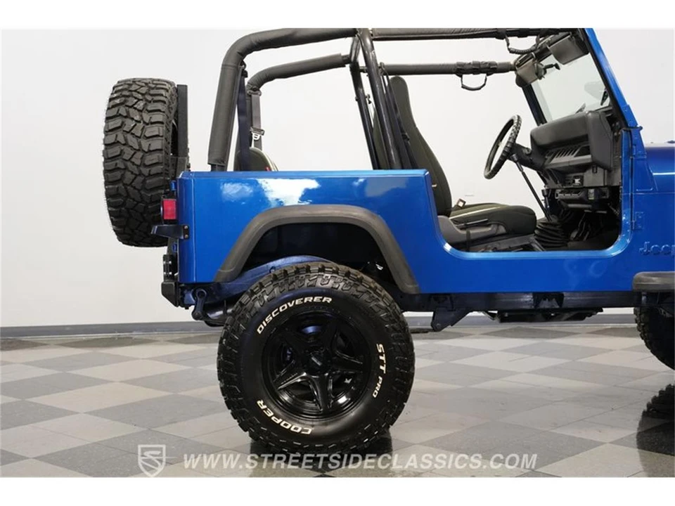 1995 Jeep YJ Wrangler - Image 28 of 31