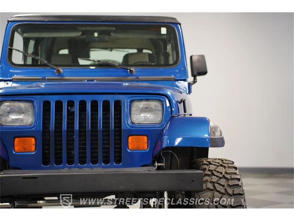 1995 Jeep YJ Wrangler - Image 19 of 31
