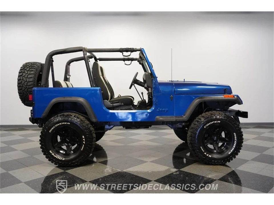 1995 Jeep YJ Wrangler - Image 13 of 31