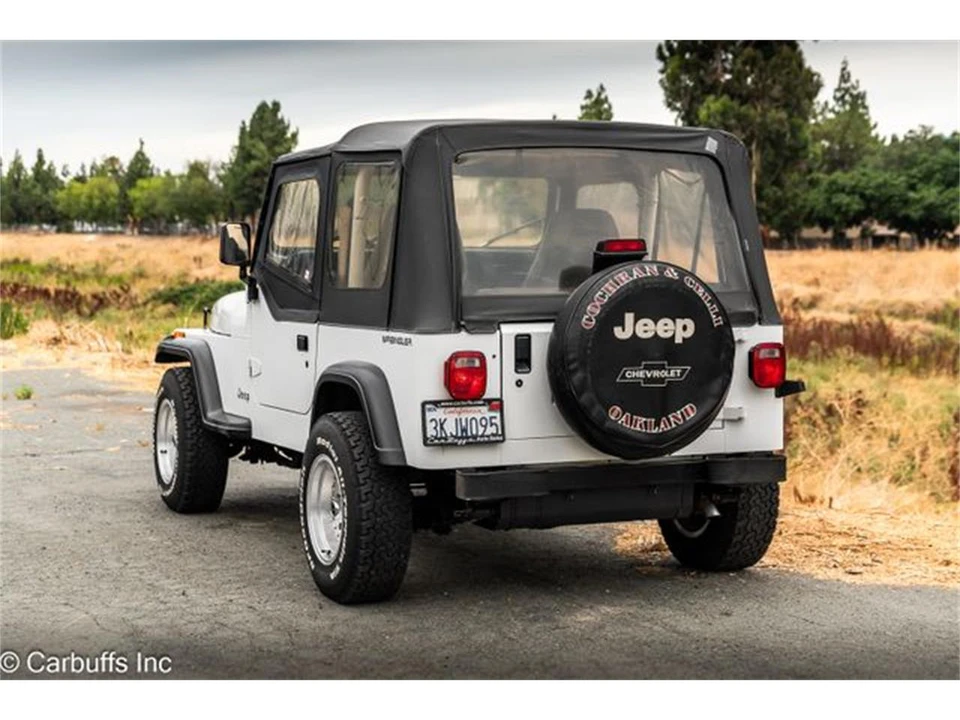 1995 Jeep YJ Wrangler - Image 9 of 31