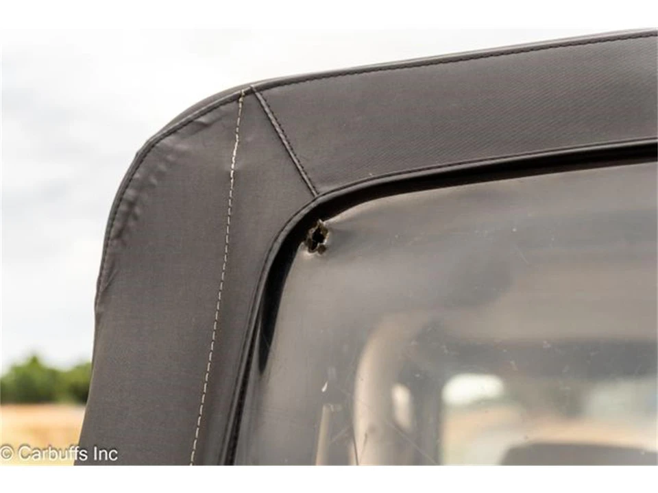 1995 Jeep YJ Wrangler - Image 23 of 31