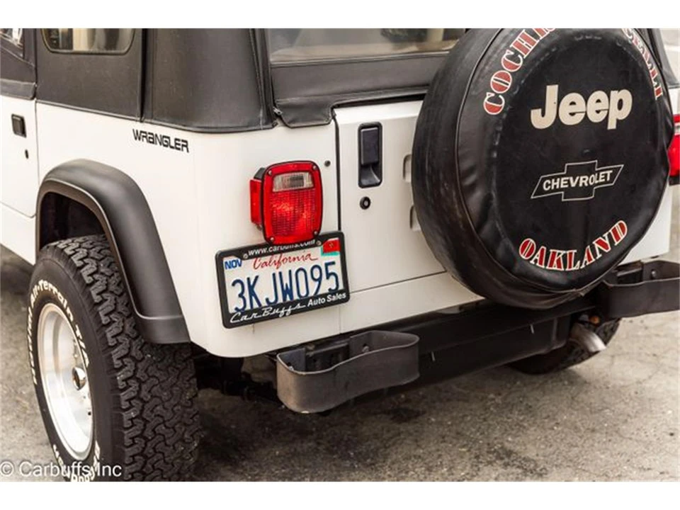 1995 Jeep YJ Wrangler - Image 24 of 31