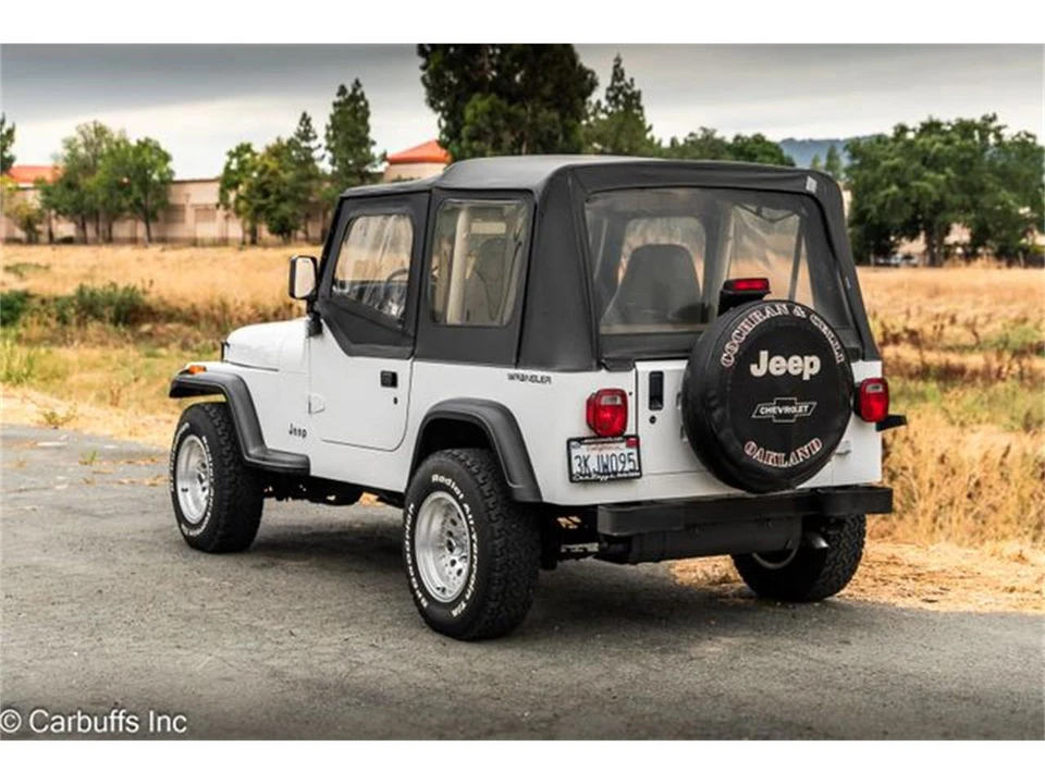 1995 Jeep YJ Wrangler - Image 8 of 31