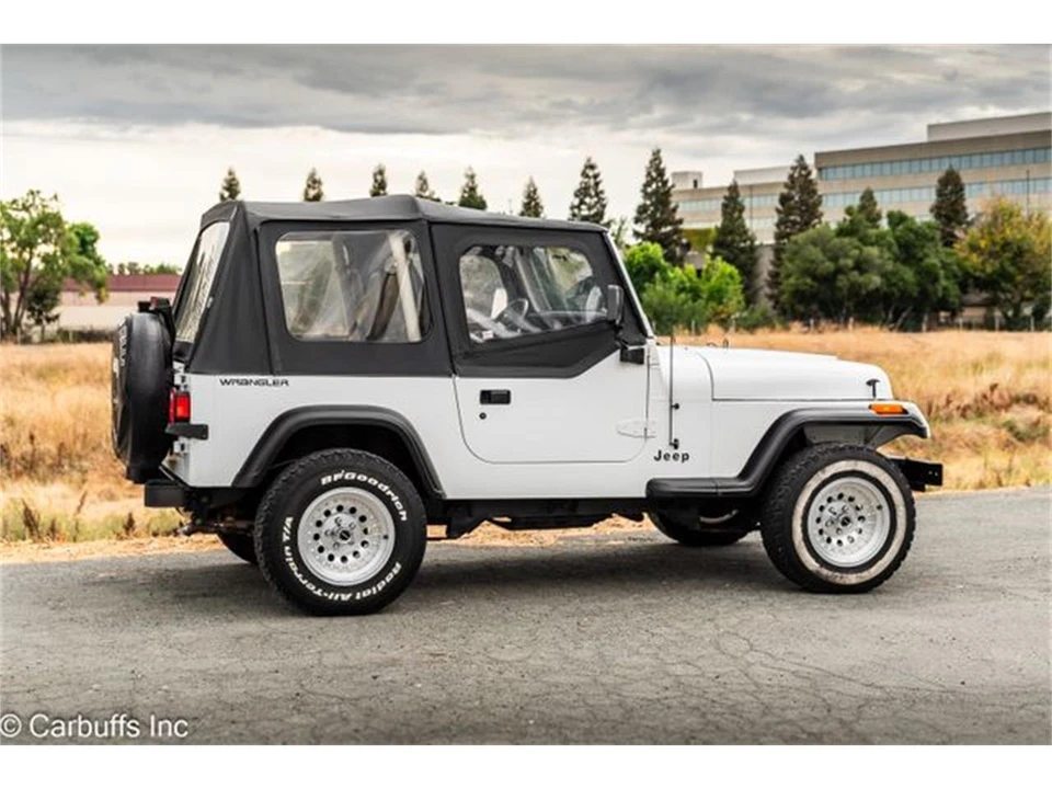 1995 Jeep YJ Wrangler - Image 14 of 31