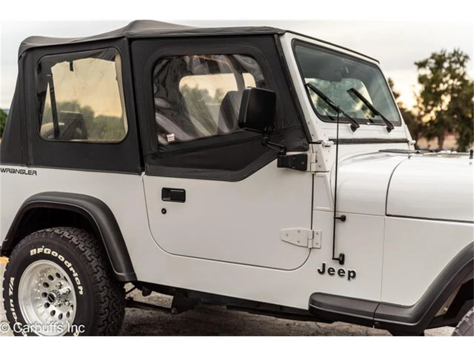 1995 Jeep YJ Wrangler - Image 20 of 31