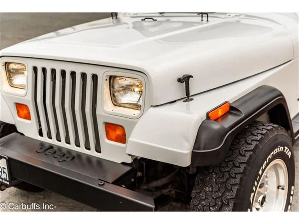 1995 Jeep YJ Wrangler - Image 28 of 31